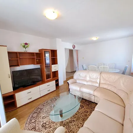 Mile Apartamento Split