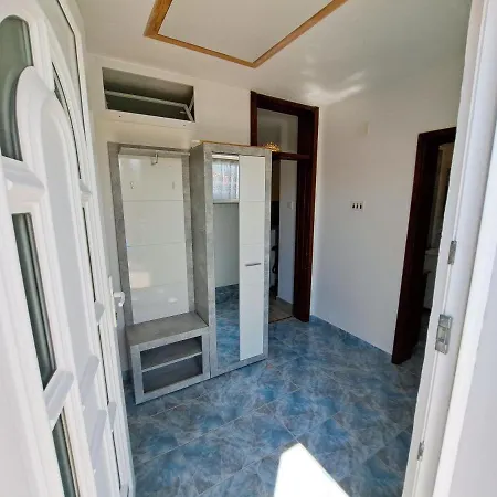 Mile Apartment Split